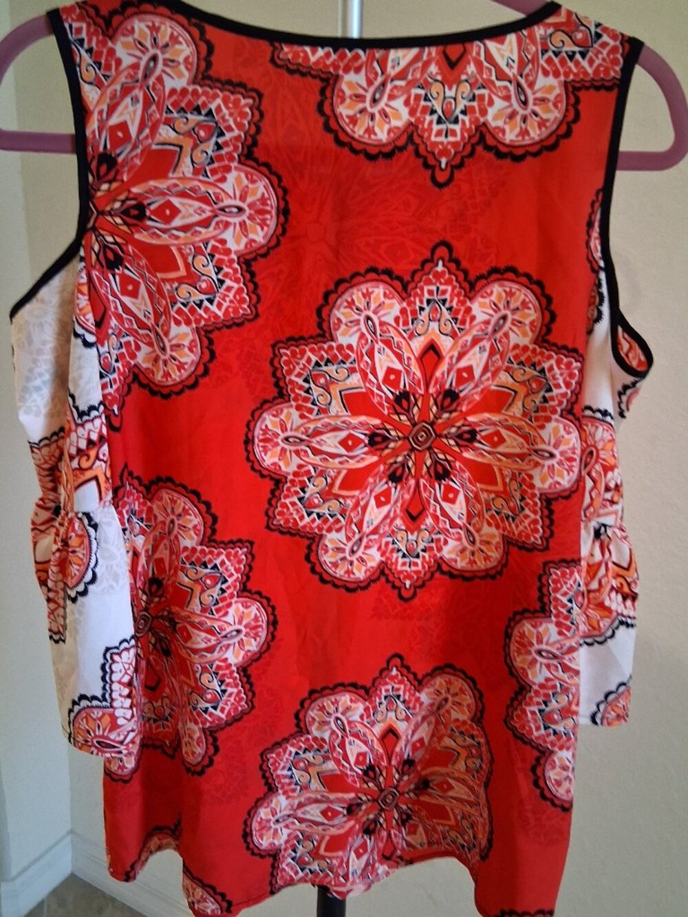 Chico’s Cold Shoulder Ruffle Bell Sleeve Blouse Size 0 Orange Mandala Paisley - Picture 3 of 9